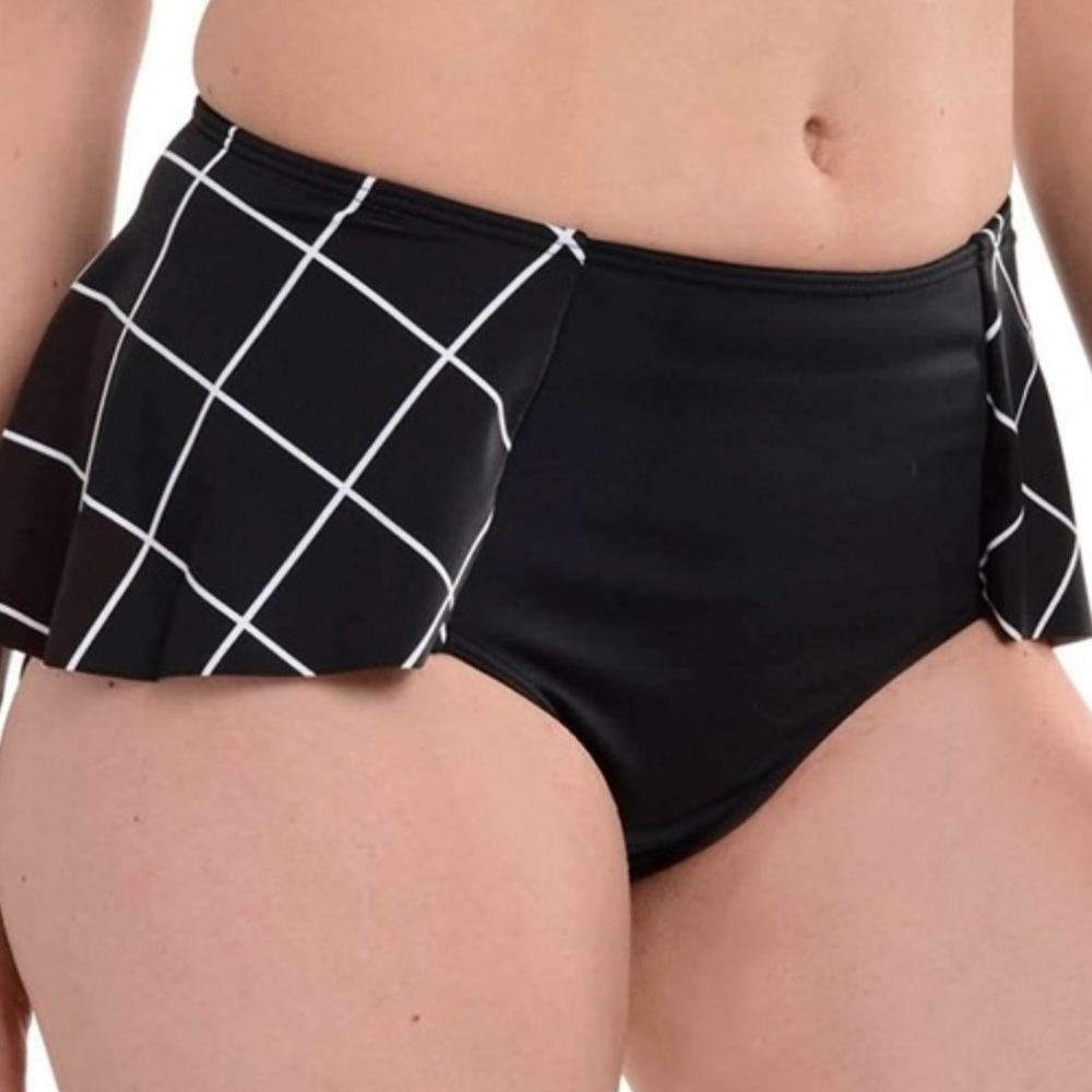 🔥SPANX! “FLIRTY” SKIRTED SWIM BOTTOM! TUMMY CONTROL! GEOMETRIC DESIGN! SLIMMING! - Picture 4 of 16